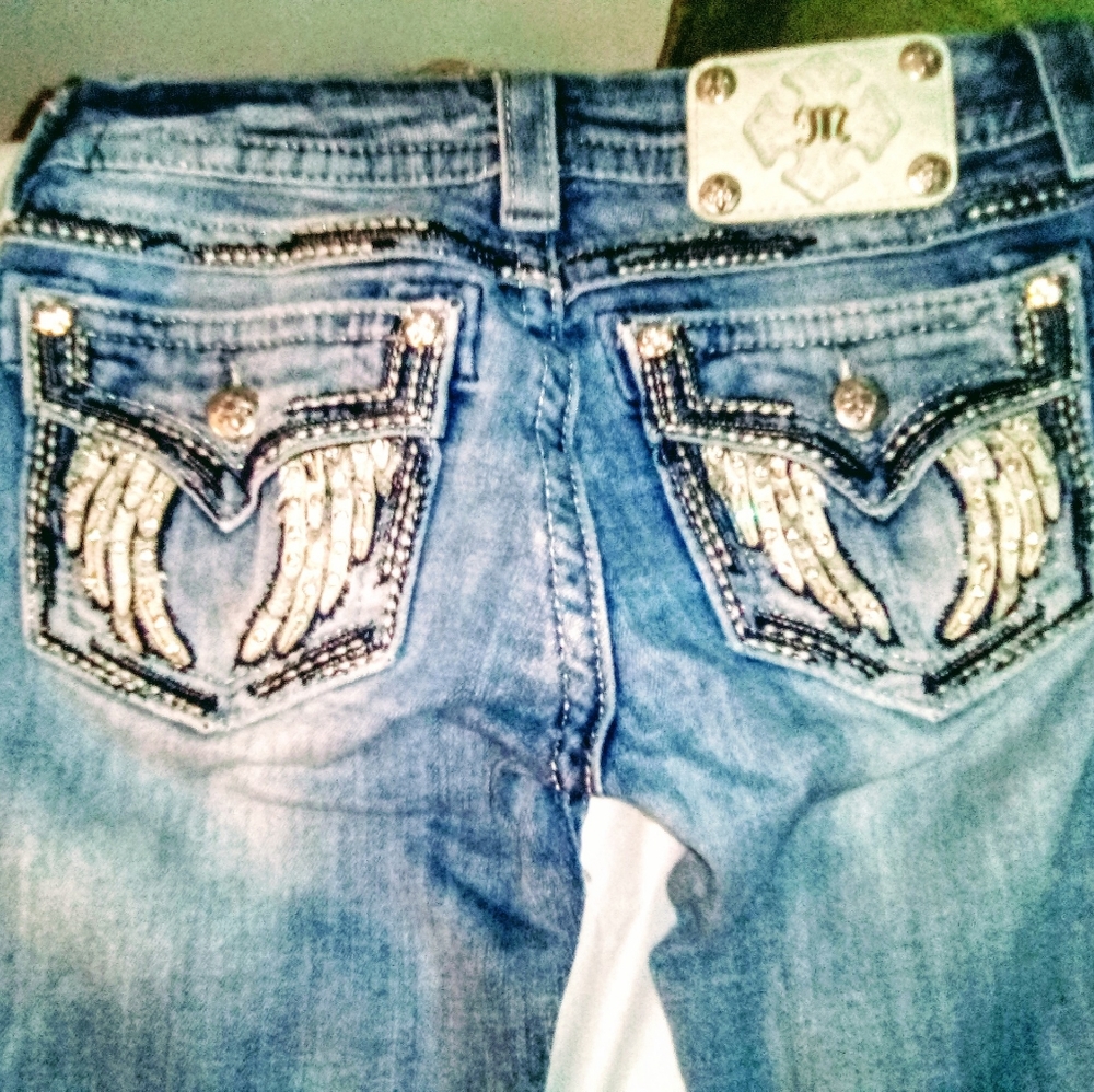 Miss Me Signature Skinny Jeans